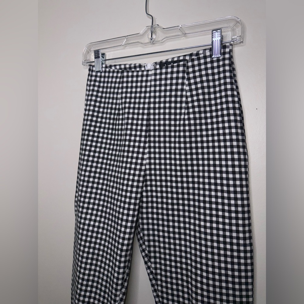 Lulu’s Black and White Checkered Women's Pants - Picture 6 of 9